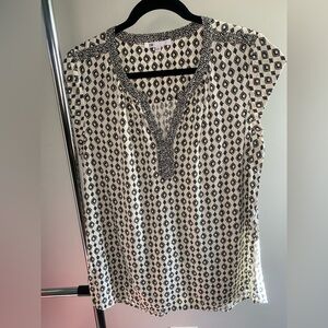 DR2 Black and White Cap Sleeve Blouse